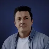 Zdjęcie portretowe Mariusza Binczyka